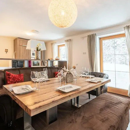 Family Chalet Karwendel * シャルニッツ